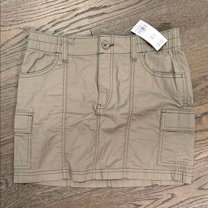 HOLLISTER Cargo Skirt NWT